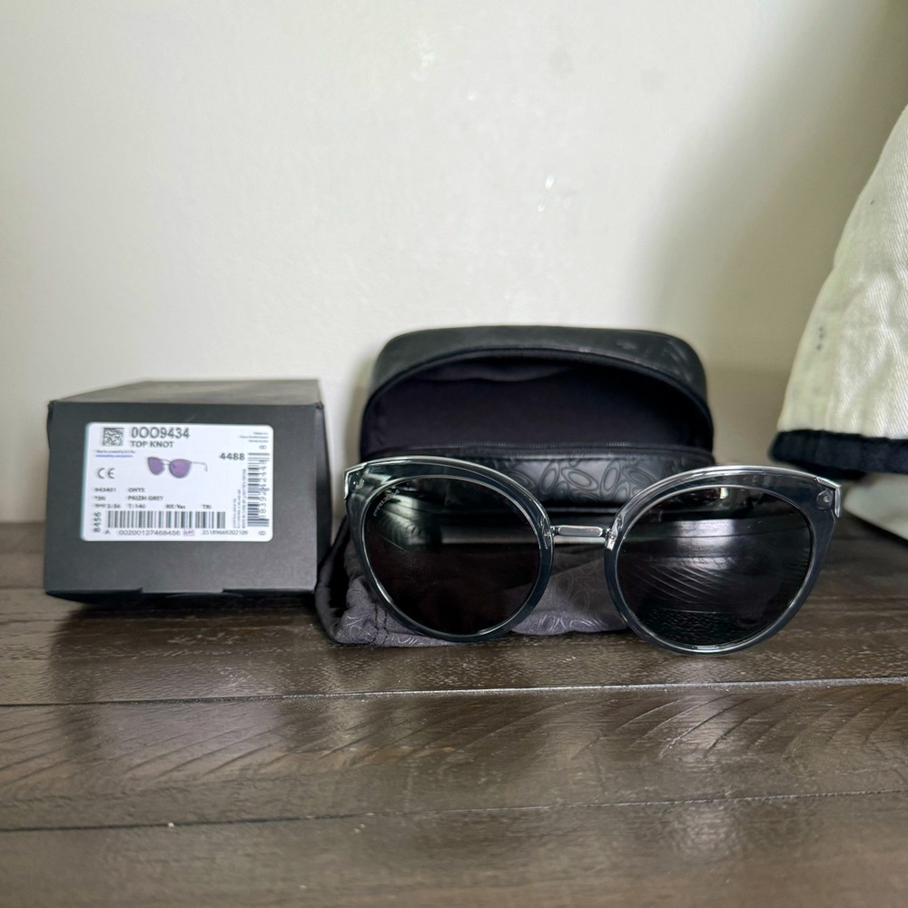 New Oakley Top Knot Onyx PRIZM Grey Carbon Black Women Sunglasses  $166 Case